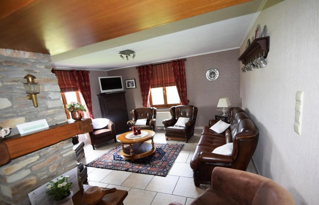 La Petite Ferme Vila Rochehaut Exterior foto
