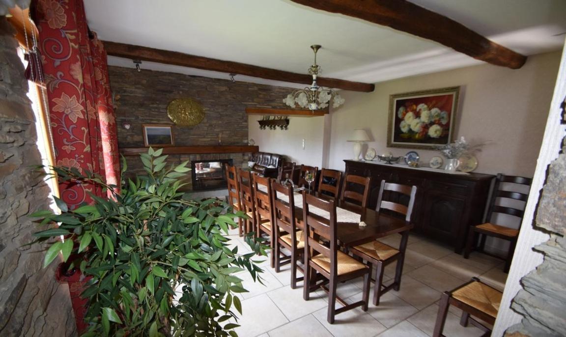 La Petite Ferme Vila Rochehaut Exterior foto