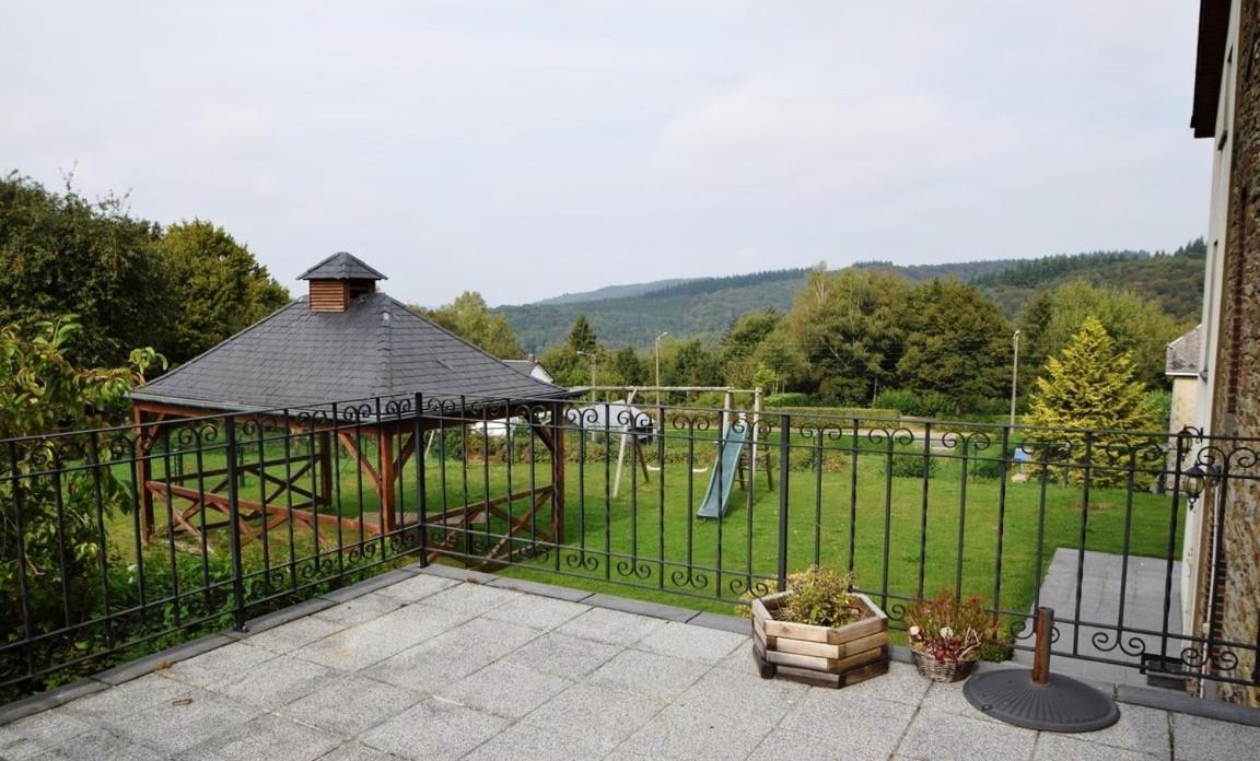La Petite Ferme Vila Rochehaut Exterior foto