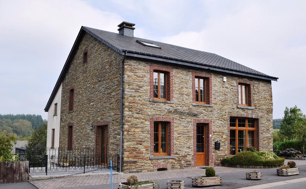 La Petite Ferme Vila Rochehaut Exterior foto